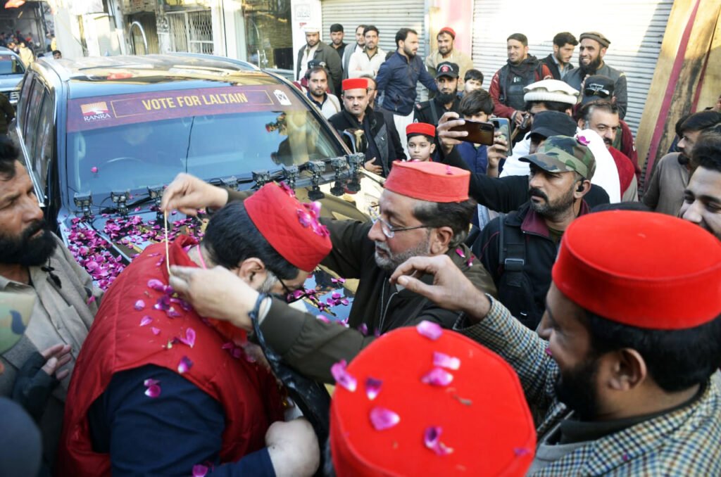 چارسدہ: ایم سی ون (پی کے 65) میں عوامی نیشنل پارٹی کا انتخابی جلسہ، صدر عوامی نیشنل پارٹی خیبر پختون...